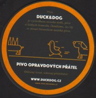 Pivní tácek duck-and-dog-6-zadek