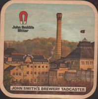 Pivní tácek john-smiths-102-zadek