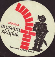 Pivní tácek r-musejni-sklipek-1